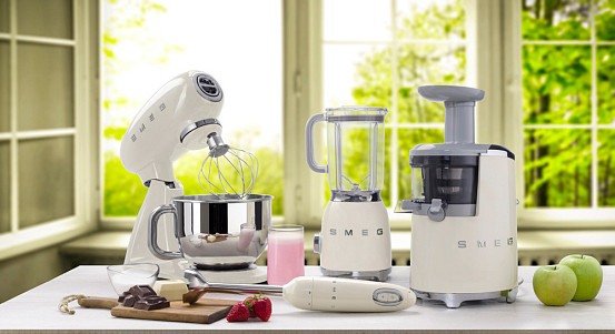 Планетарный миксер Smeg SMF03CREU