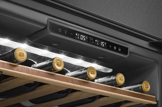 Холодильный шкаф для вина Smeg CVI329X3 встраиваемый